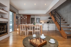 Interior - Kitanishi 2 by H2 Life (Kutchan)