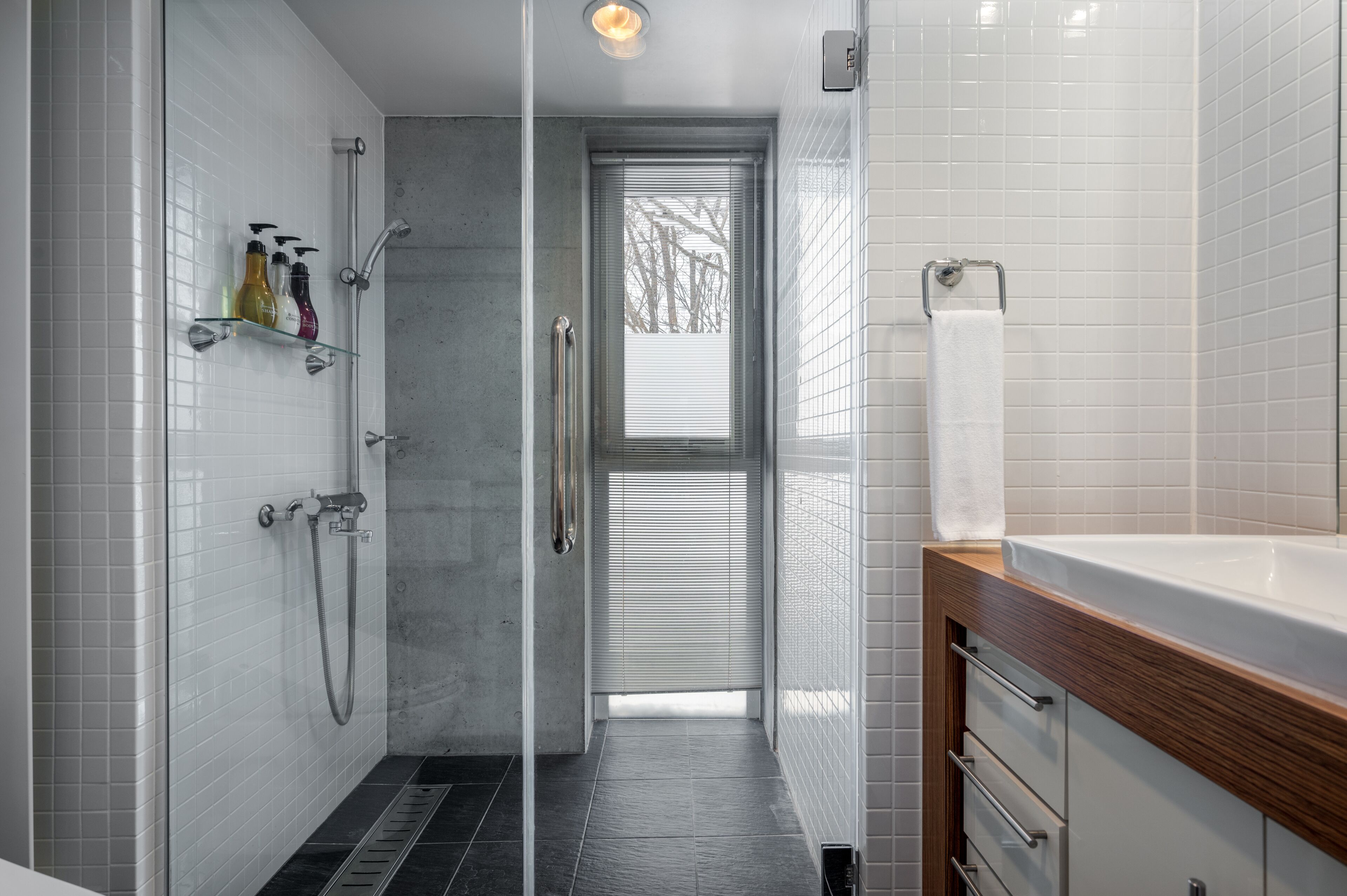 Villa, 4 Bedrooms | Bathroom | Combined shower/tub, deep soaking tub, hair dryer, slippers