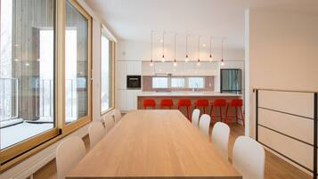 Chalet, 1 Bedroom | In-room dining