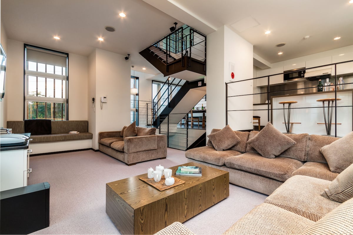 Villa, 4 Bedrooms | Living area | TV