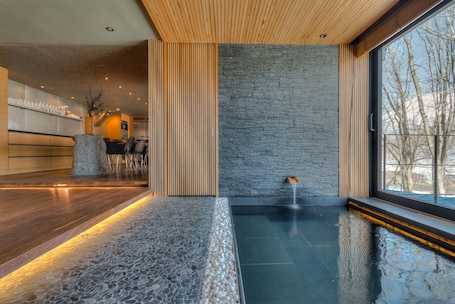 Villa, 2 Bedrooms | Deep soaking bathtub