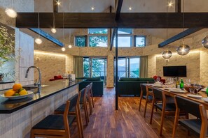 Chalet, 4 Bedrooms | In-room dining - Kitsune House by H2 Life (Kutchan)