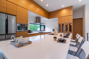Luxury Chalet, 4 Bedrooms | Private kitchen | Fridge, microwave, stovetop, dishwasher - Yanagi House by Hokkaido Tracks (Kutchan)