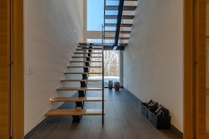Staircase - Yanagi House by Hokkaido Tracks (Kutchan)