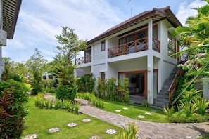 Kamar Double Bulan Madu | Pemandangan taman