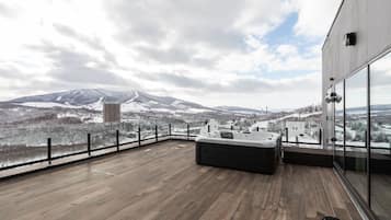 Δωμάτιο, 4 Υπνοδωμάτια, Μη Καπνιστών (Penthouse Residence) | Βεράντα/αίθριο