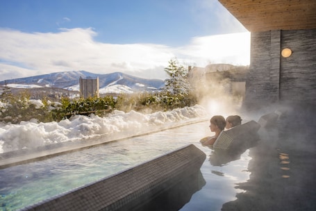 Hidromassagem interna. The Vale Rusutsu