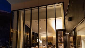 4 Bedroom Penthouse Residence | Terrace/patio