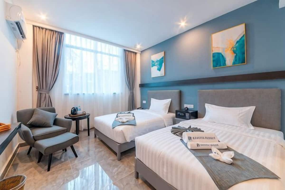In-room safe, blackout drapes, soundproofing, free WiFi