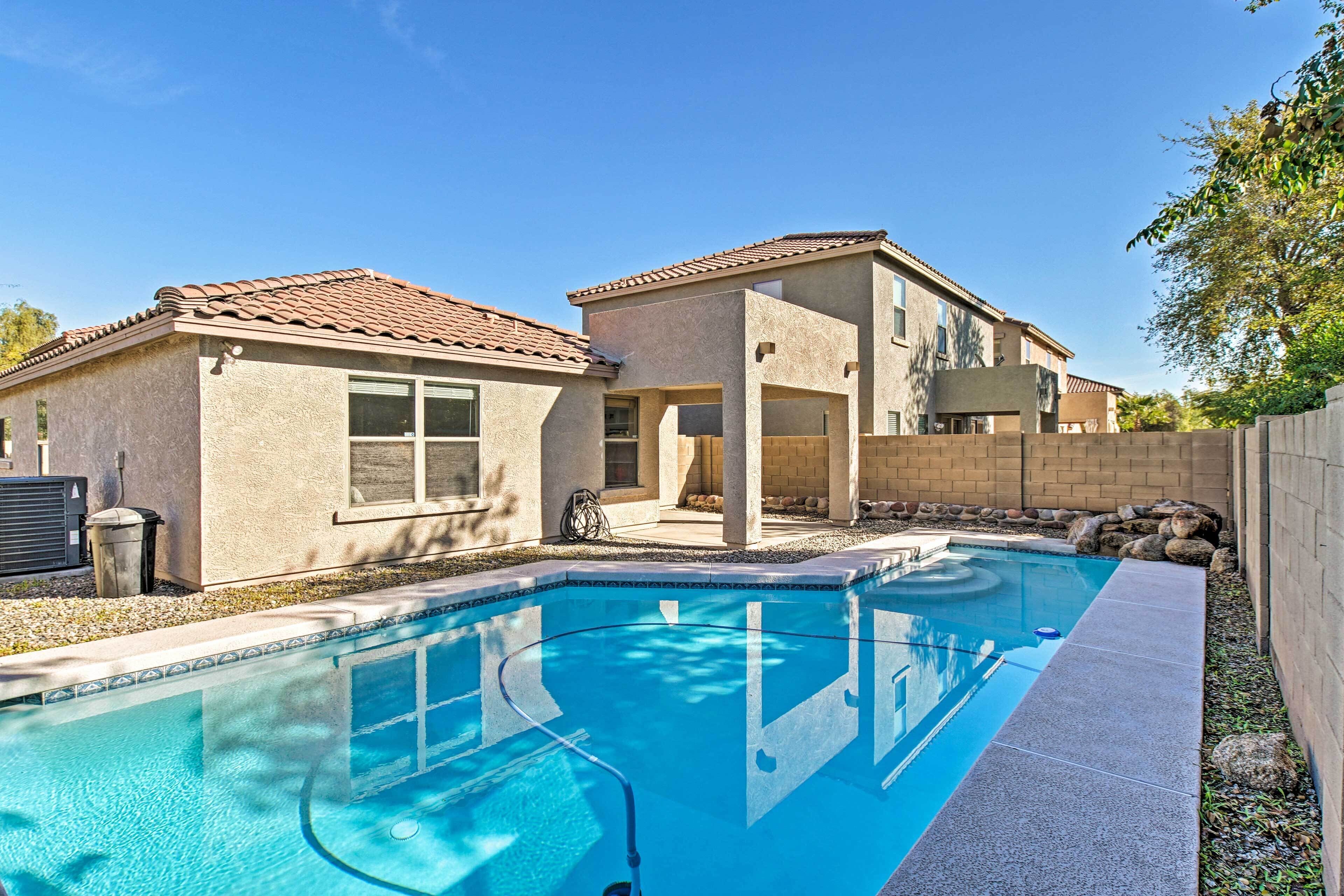 Chic Home w/ Patio & Pool - 12 Mi to Dtwn Phoenix!