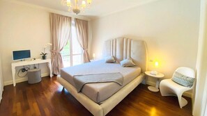 6 bedrooms, in-room safe, iron/ironing board, WiFi