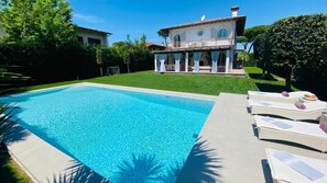 Una piscina riscaldata