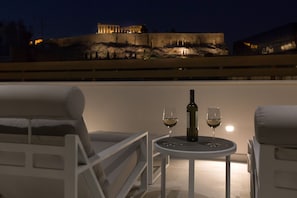Luxury Penthouse, 1 Bedroom, Jetted Tub, City View (5&6) | Terrace/patio