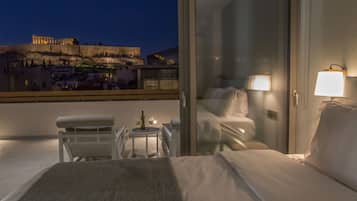 Ático de lujo, 1 habitación, bañera de hidromasaje, vistas a la ciudad (5&6) | Terraza o patio