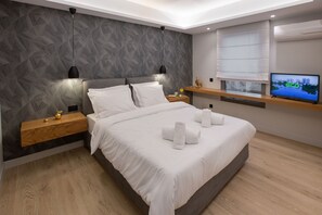 Deluxe Apartment, 1 Bedroom, Balcony, City View (4) | 1 bedroom, laptop workspace, iron/ironing board, cribs/infant beds - Acropolis Golden Suites by GHH (Athens)