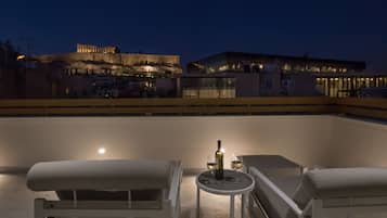 Ático de lujo, 1 habitación, bañera de hidromasaje, vistas a la ciudad (5&6) | Terraza o patio