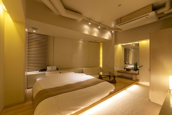 Deluxe Double Room, Smoking | Premium bedding, down comforters, memory foam beds, minibar - Hotel Aperto- Adults Only (Tokyo)