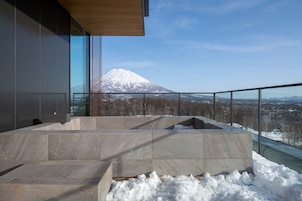 4 Bedroom Yotei Penthouse Residence | Terrace/patio
