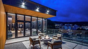 客房, 5 間臥室, 非吸煙房 (Penthouse Residence) | 露台/庭院