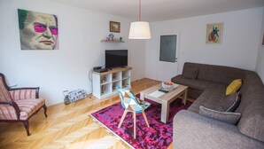 Leilighet, 1 soverom | Oppholdsområde | Flatskjerm-TV