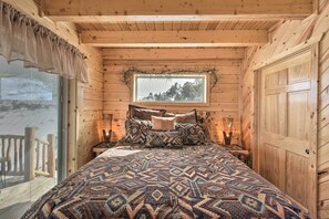 2 slaapkamers, een bureau, een strijkplank/strijkijzer, internet