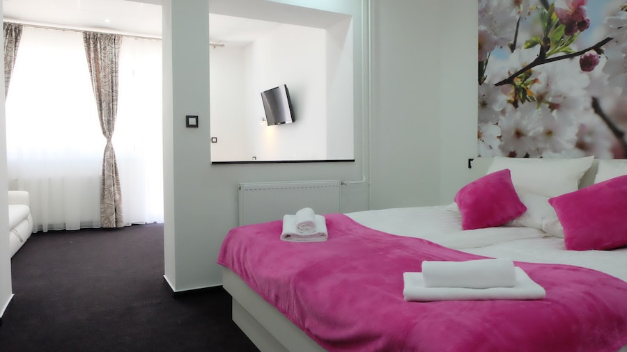 Artorius Luwiana Suites