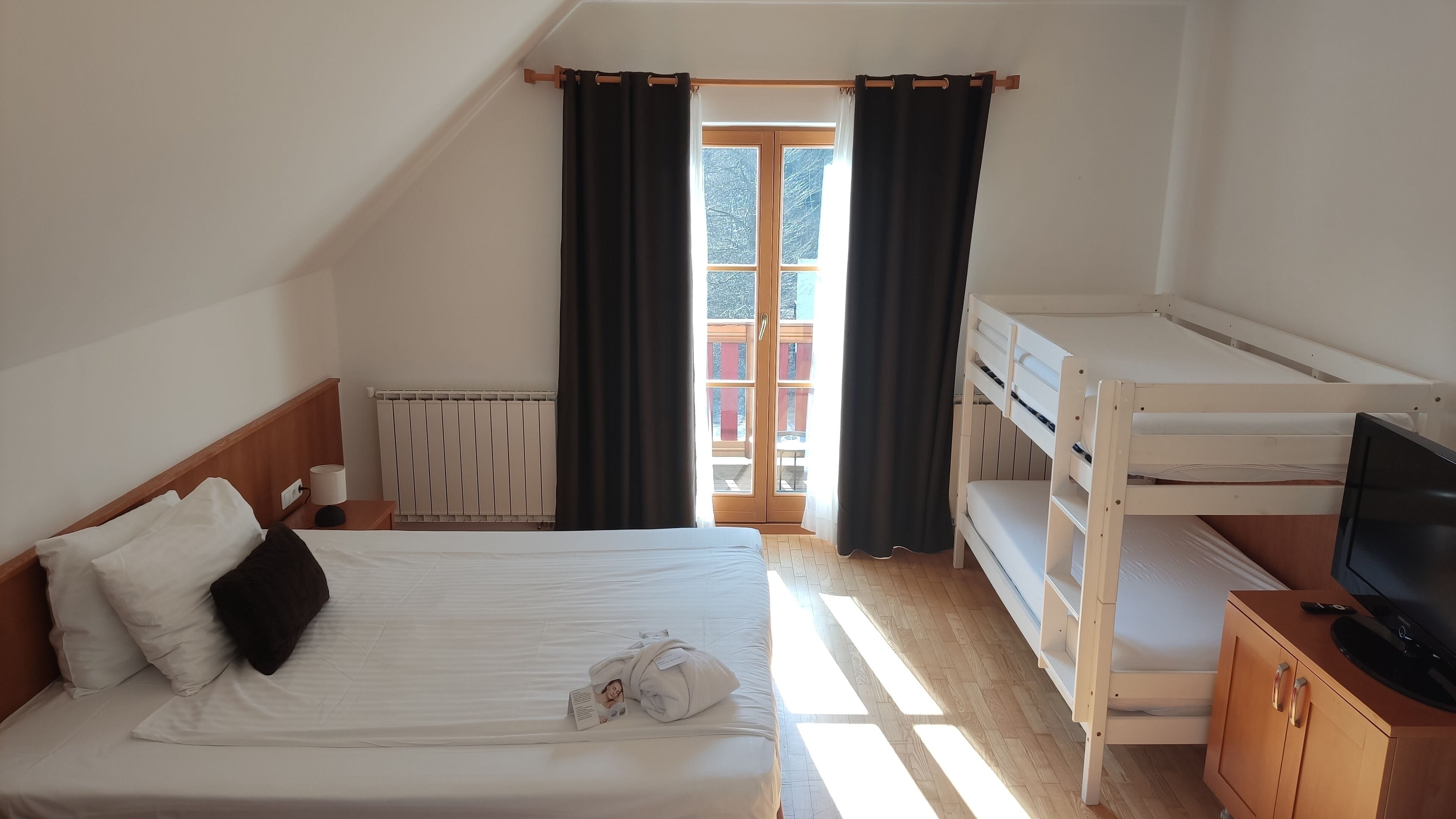 패밀리룸, 발코니 | 객실 내 금고, 책상, 노트북 작업 공간, 무료 WiFi