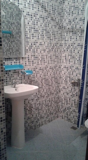 Chambre Double | Salle de bain