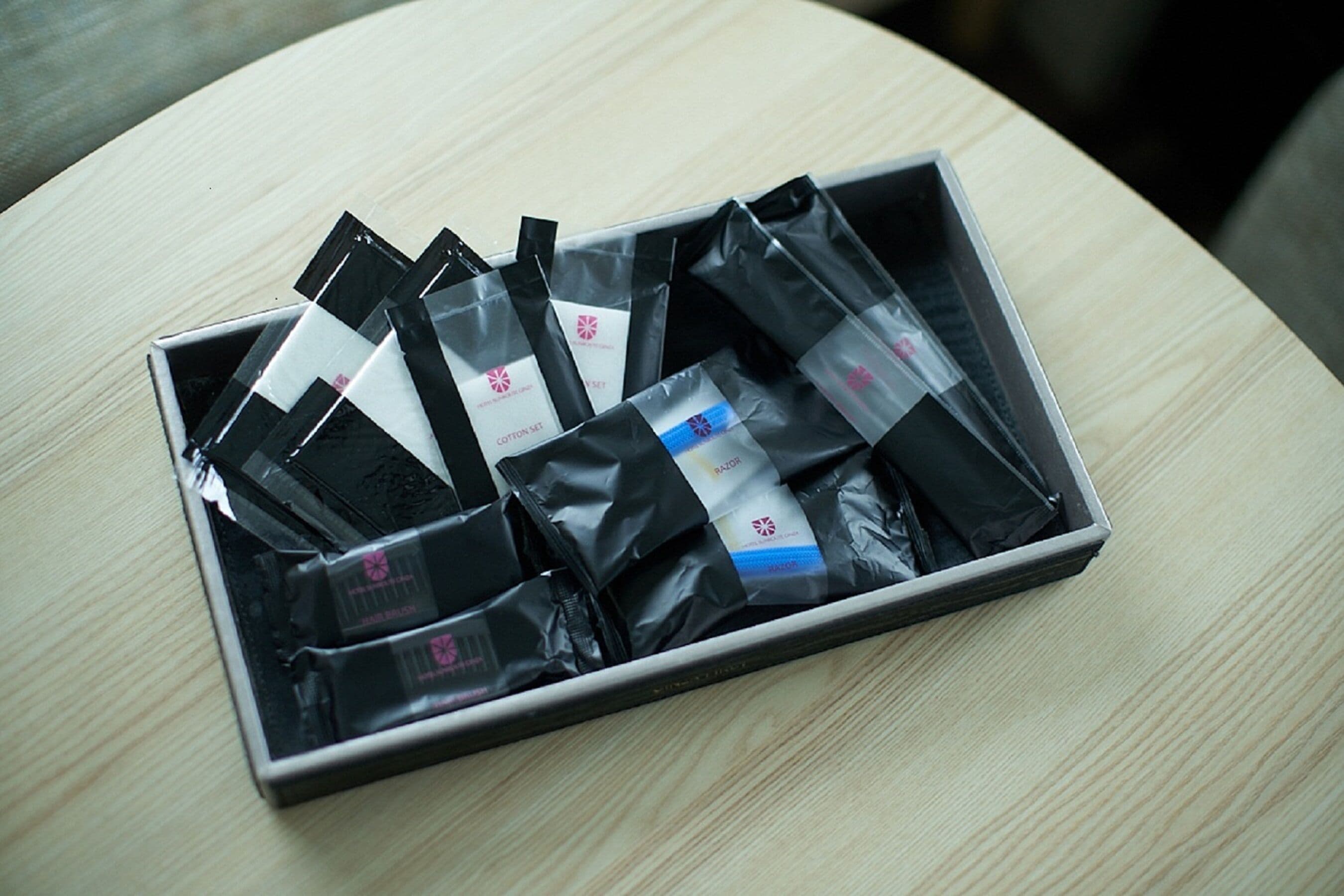 combined shower/bathtub, deep-soaking bathtub, free toiletries