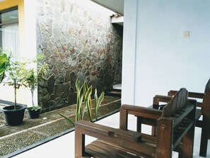 Standard-Doppelzimmer (with AC) | Terrasse/Patio