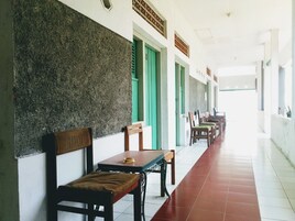 Basic Triple Room (with Fan) | Terrace/patio