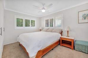 4 bedrooms, WiFi, bed sheets