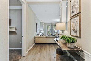 Interior - Cozy Vista Cay Condo! Free Resort Access (Orlando)