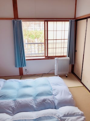Triple Room, Shared Bathroom | Free WiFi