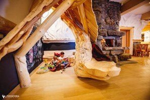 어린이 놀이 공간 - 실내