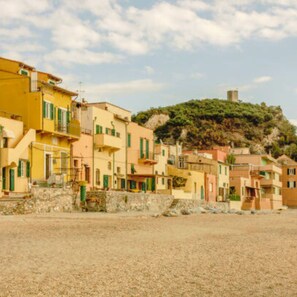 Exterior - LA SBILENCHINA (Calice Ligure)