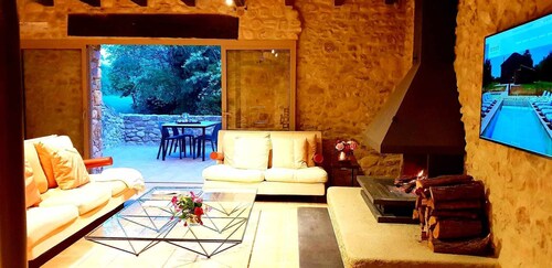 Recently restored, ideal for families!