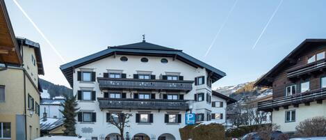 Bagian depan properti