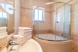 Bathroom - 2-bedroom apartment AnaKatarina in Porec (Porec)