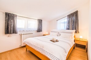 2 bedrooms, WiFi - 2-bedroom apartment AnaKatarina in Porec  (Porec)