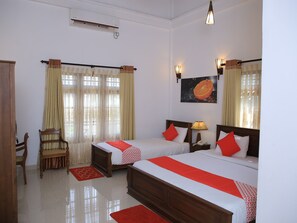 Room - OYO 571 Jaffna Heritage Bungalow (Tellippalai)