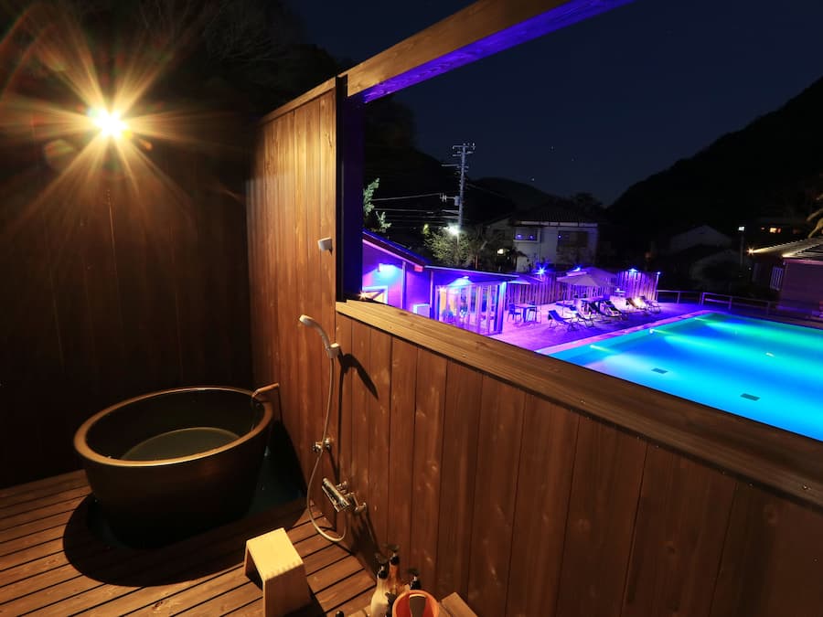 Japanese Western Style Room with Private Open-air Bath (21 sqm) | Bathroom | Combined shower/tub, free toiletries, hair dryer, slippers