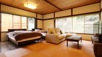 ๋ฃธ (JPN/Western, Open-Air Bath, 30 sqm) | ๋ฌด๋ฃ WiFi