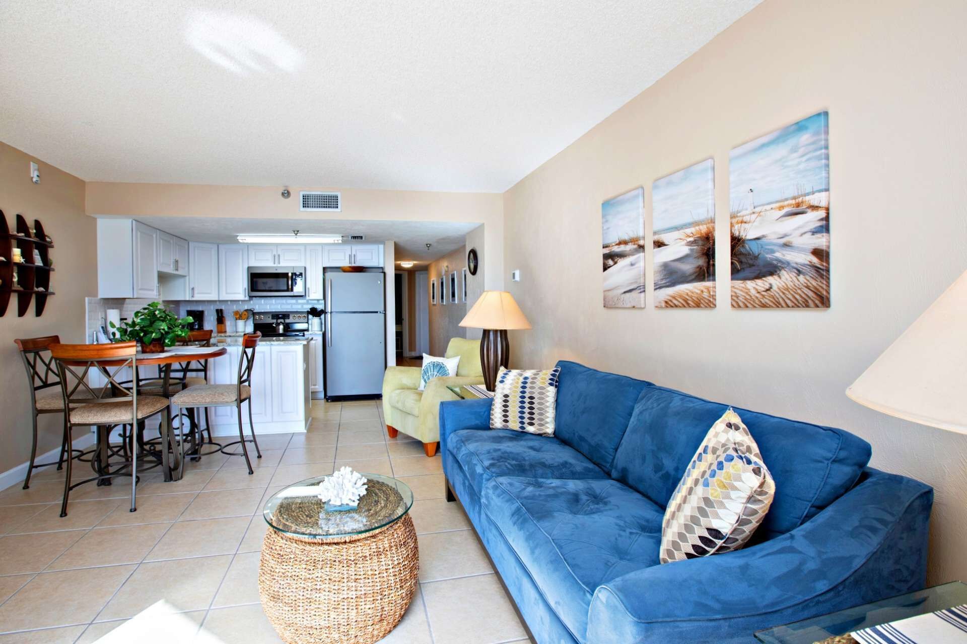 Newly Renovated 4th Floor Unit at Sunglow Resort, Pier/Restaurant Next Door-FREE WIFI