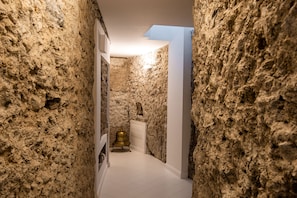 Villa, 4 Bedrooms | Room amenity
