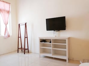 書桌、遮光布/窗簾、床單