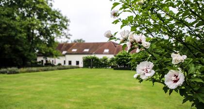 Authentic square farm - The smithy (100m²)