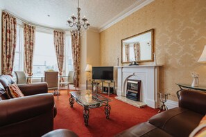 Smart-TV, peis og DVD-spiller