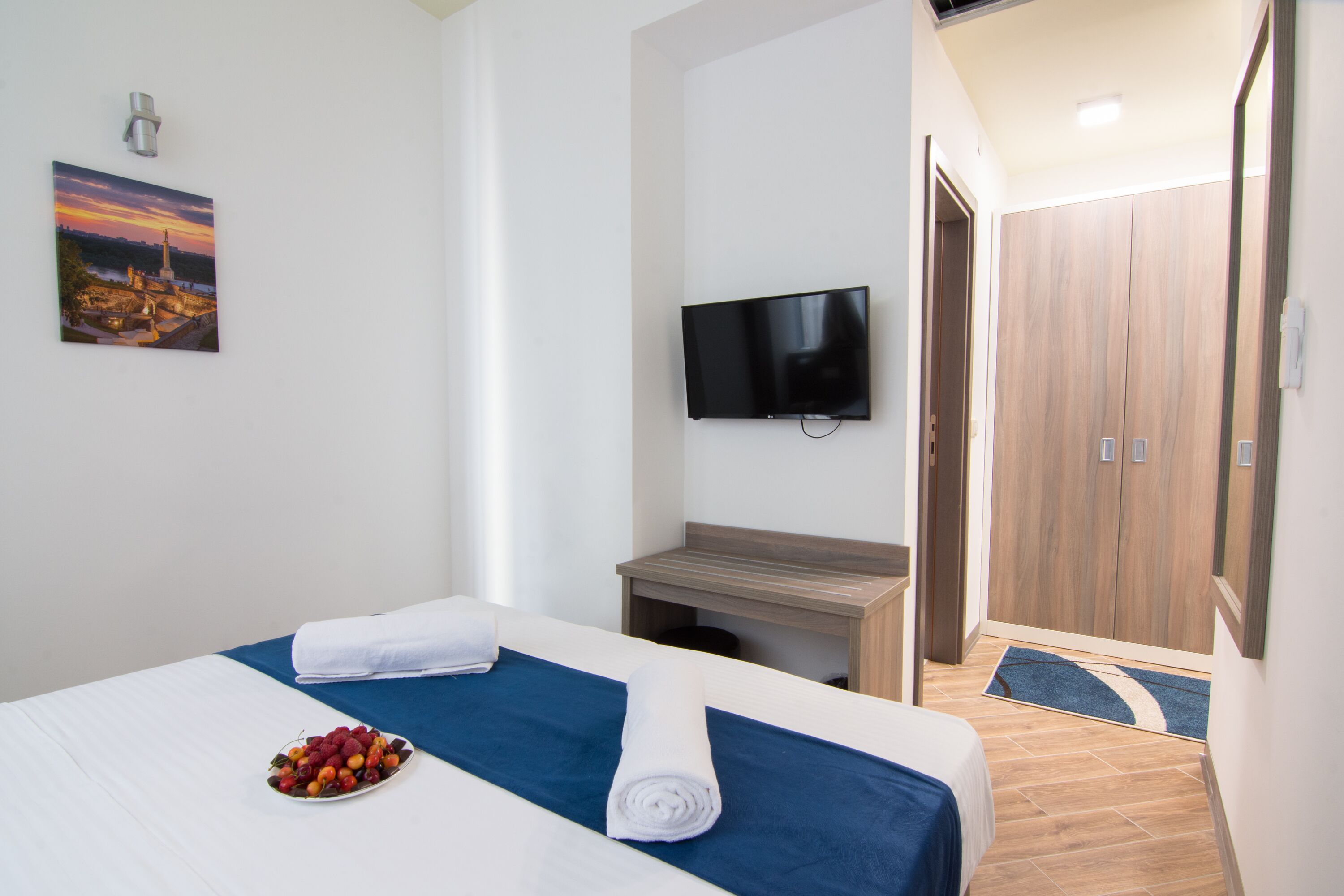 deluxe double room | premium bedding, minibar, in-room safe, desk
