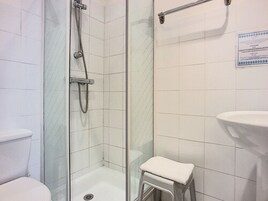 Shower, free toiletries, hair dryer, towels